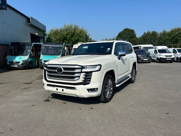 Toyota Land Cruiser SUV, Diesel, 2025, White
