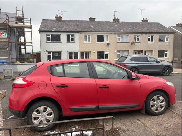 Renault Megane Hatchback, Diesel, 2011, Red