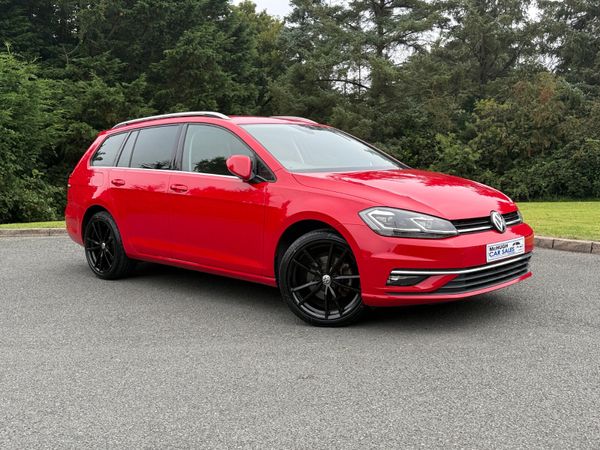 Volkswagen Golf Estate, Petrol, 2018, Red