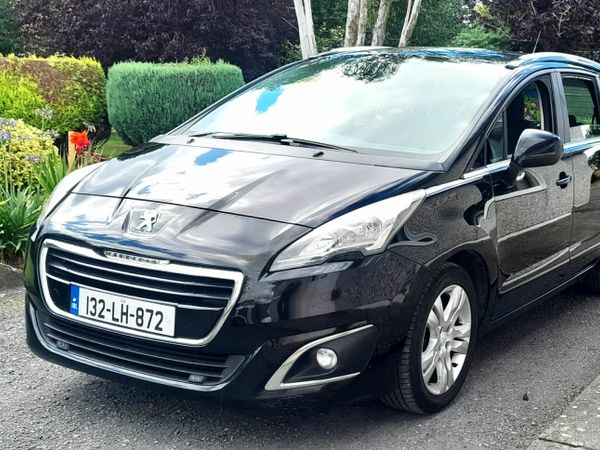 Peugeot 5008 MPV, Diesel, 2013, Black