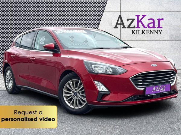 Ford Focus Hatchback, Petrol, 2022, Red
