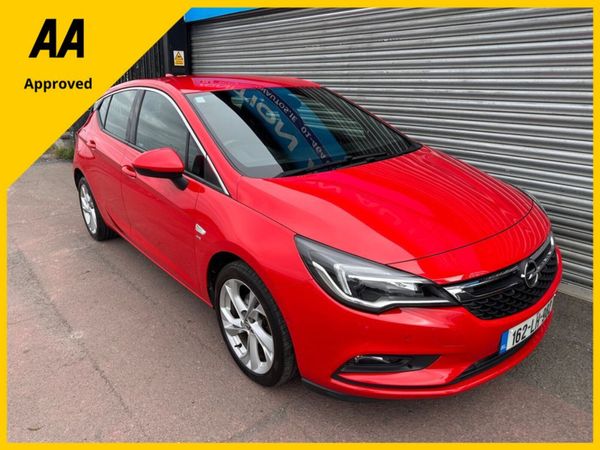 Opel Astra Hatchback, Diesel, 2016, Red