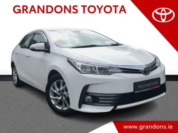 Toyota Corolla Saloon, Diesel, 2018, White
