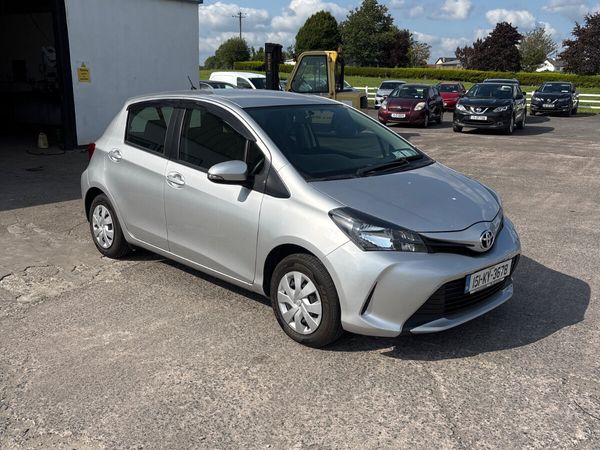 Toyota Vitz Hatchback, Petrol, 2015, Silver