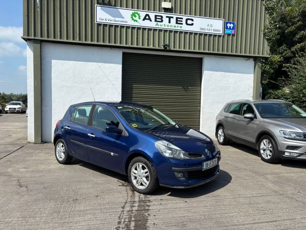Renault Clio Hatchback, Petrol, 2006, Blue