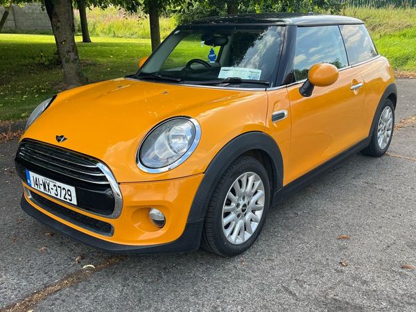 Mini Cooper Hatchback, Petrol, 2014, Orange