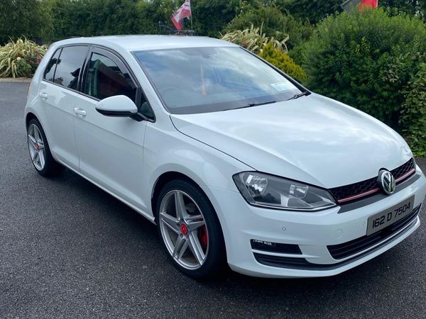 Volkswagen Golf Estate, Diesel, 2016, White