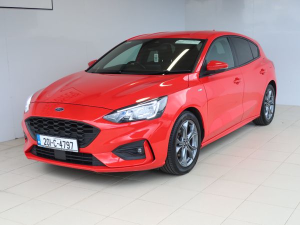 Ford Focus Hatchback, Diesel, 2020, Red