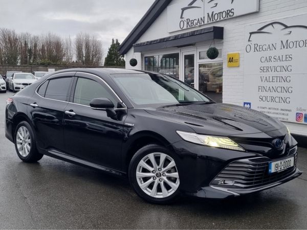 Toyota Camry Saloon, Petrol Hybrid, 2019, Black