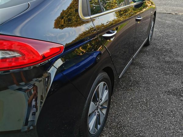 Hyundai IONIQ Hatchback, Petrol Plug-in Hybrid, 2018, Black
