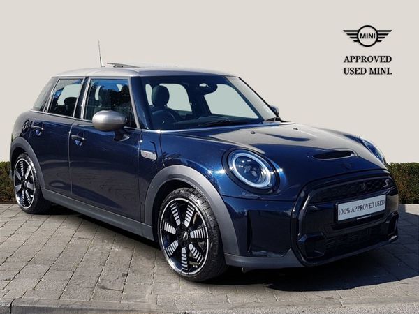 Mini Cooper Hatchback, Petrol, 2022, Blue