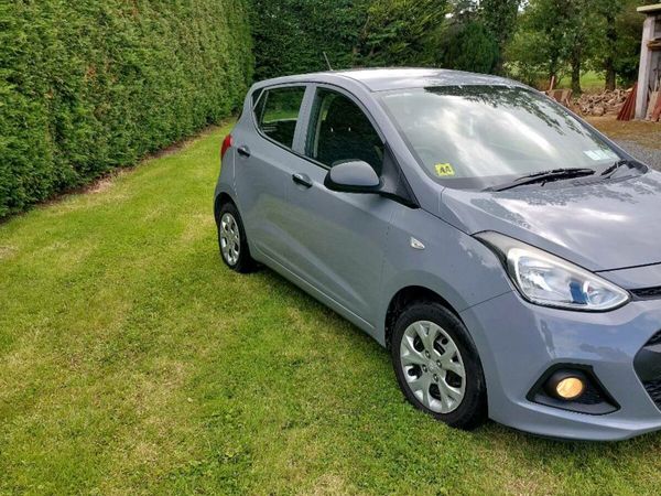 Hyundai i10 Hatchback, Petrol, 2014, Grey