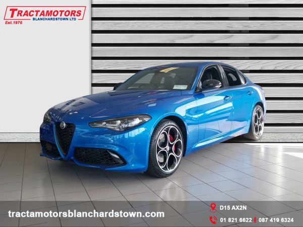 Alfa Romeo Giulia Saloon, Petrol, 2025, Blue