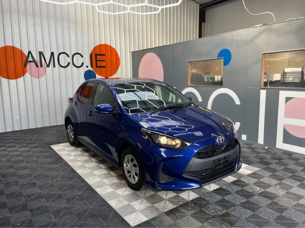 Toyota Yaris Estate, Petrol, 2021, Blue