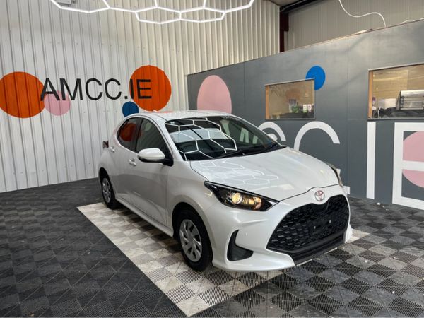 Toyota Yaris Hatchback, Petrol, 2024, White