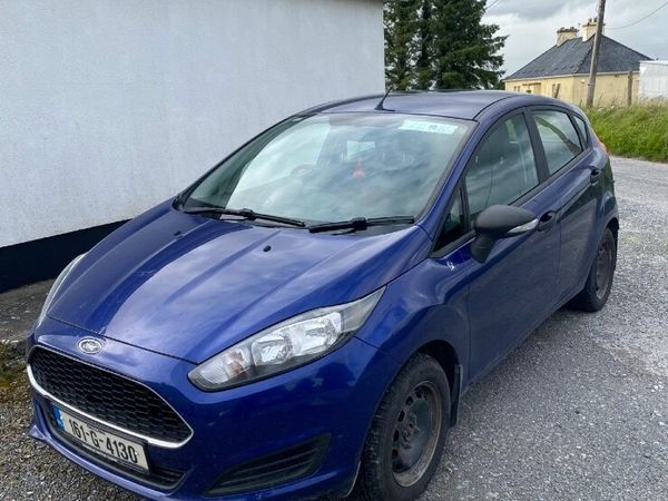 Ford Fiesta Hatchback, Petrol, 2016, Blue