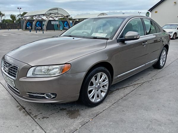 Volvo 80 Series Saloon, Diesel, 2010, Grey