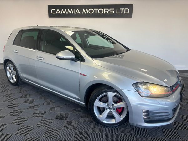 Volkswagen Golf Hatchback, Petrol, 2015, Silver