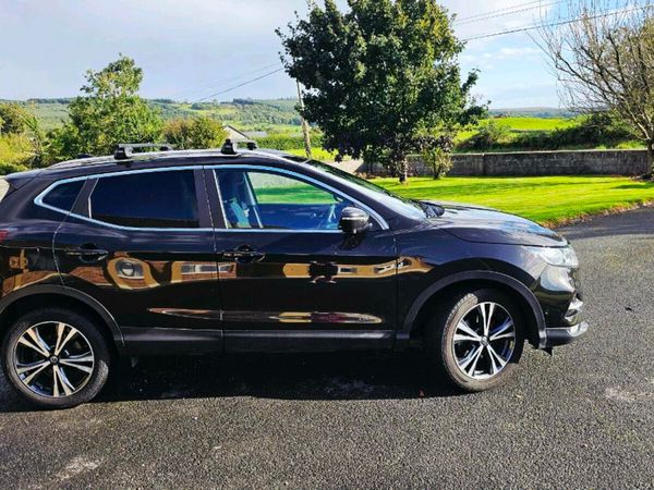 Nissan Qashqai Hatchback, Diesel, 2018, Black