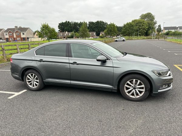 Volkswagen Passat Saloon, Diesel, 2015, Grey