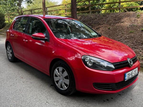 Volkswagen Golf Hatchback, Petrol, 2009, Red
