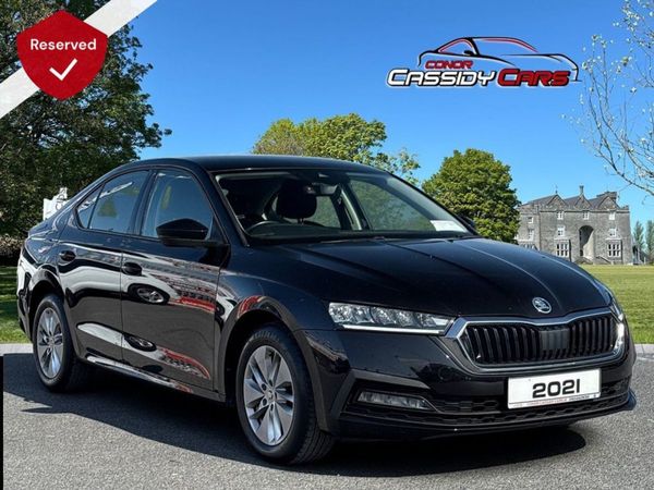 Skoda Octavia Hatchback, Diesel, 2021, Black