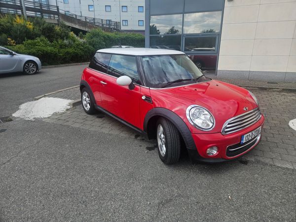 Mini Cooper Hatchback, Petrol, 2013, Red