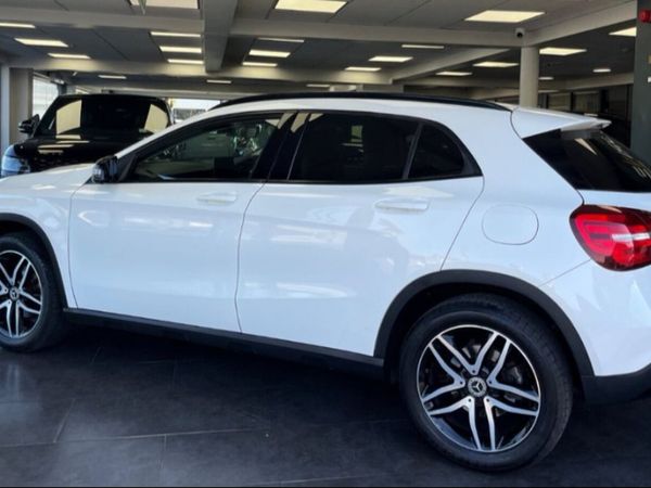 Mercedes-Benz GLA SUV, Petrol, 2018, White