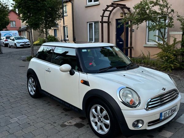 Mini Cooper Hatchback, Petrol, 2007, White