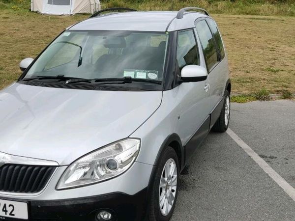 Skoda Roomster MPV, Petrol, 2011, Silver