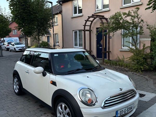 Mini Cooper Hatchback, Petrol, 2007, White