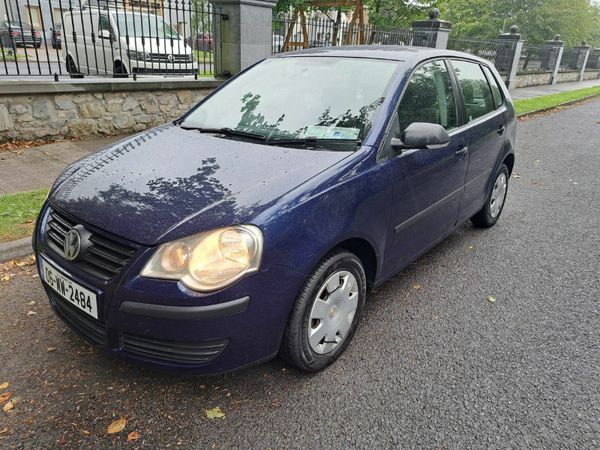 Volkswagen Polo Hatchback, Petrol, 2006, Blue