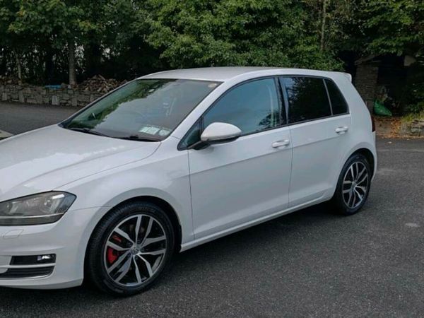 Volkswagen Golf Hatchback, Petrol, 2014, White