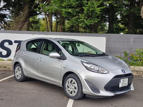 Toyota Aqua Hatchback, Petrol Hybrid, 2020, Silver