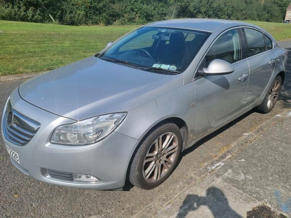 Vauxhall Insignia Hatchback, Diesel, 2009, Silver