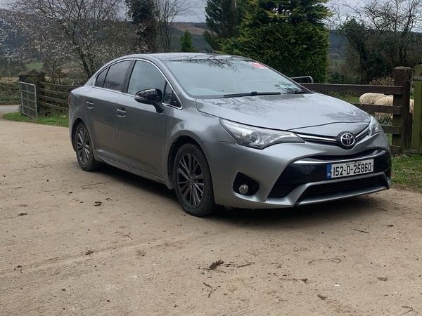 Toyota Avensis Saloon, Diesel, 2015, Grey