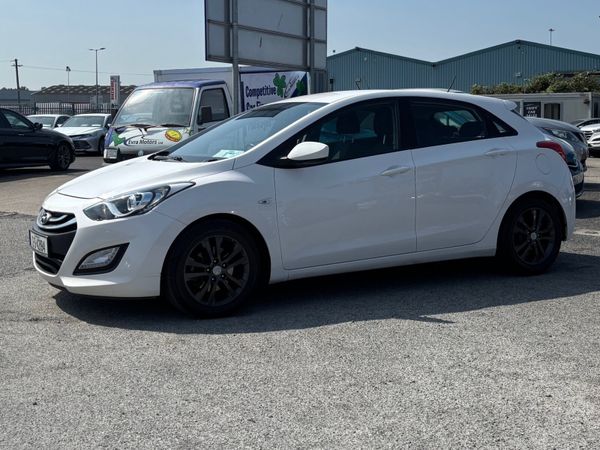 Hyundai i30 Hatchback, Diesel, 2012, White