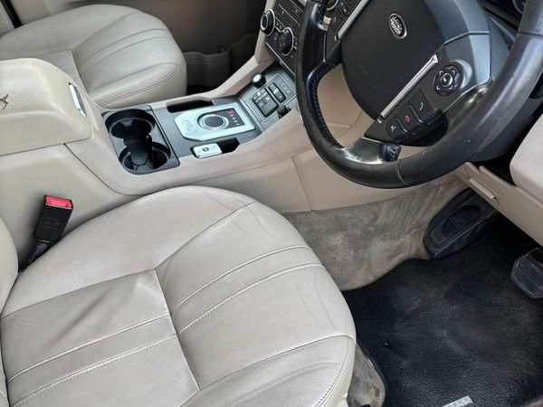 Land Rover Discovery SUV, Diesel, 2014, Black