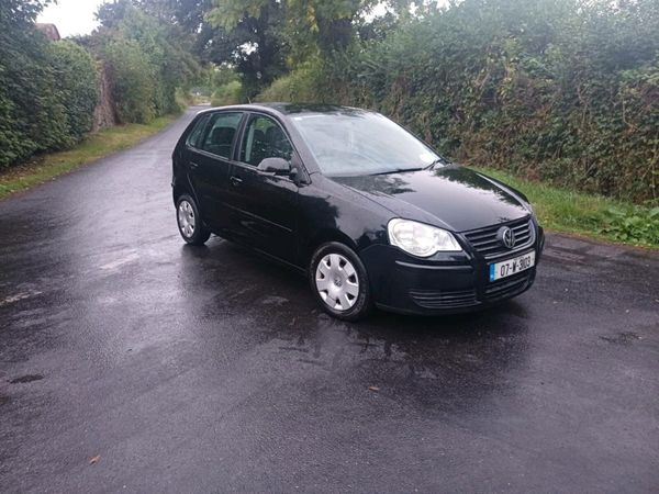 Volkswagen Polo Hatchback, Petrol, 2007, Black
