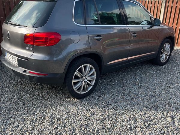 Volkswagen Tiguan SUV, Diesel, 2015, Grey
