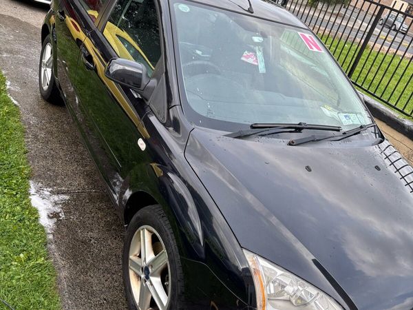 Ford Focus Hatchback, Petrol, 2008, Black