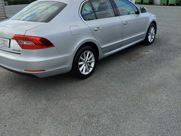 Skoda Superb Saloon, Diesel, 2015, Silver