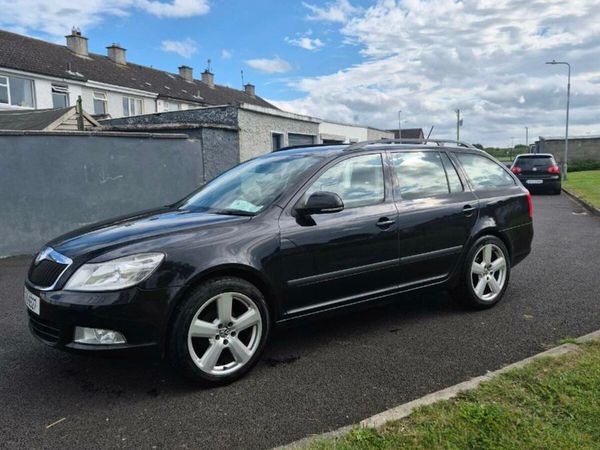 Skoda Octavia Estate, Diesel, 2012, Black