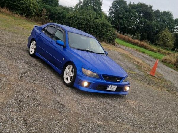 Lexus IS Saloon, Petrol, 2001, Blue