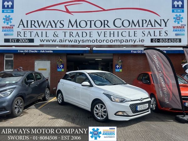 Hyundai i20 Hatchback, Petrol, 2017, White
