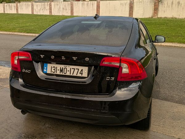 Volvo S60 Saloon, Diesel, 2013, Black