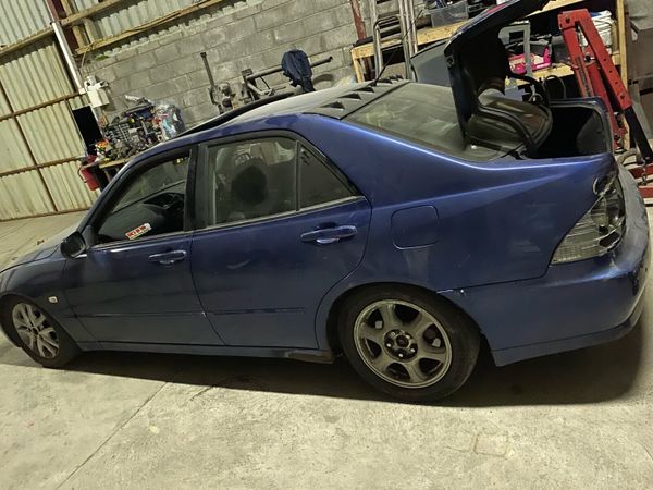 Lexus IS Saloon, Petrol, 2002, Blue