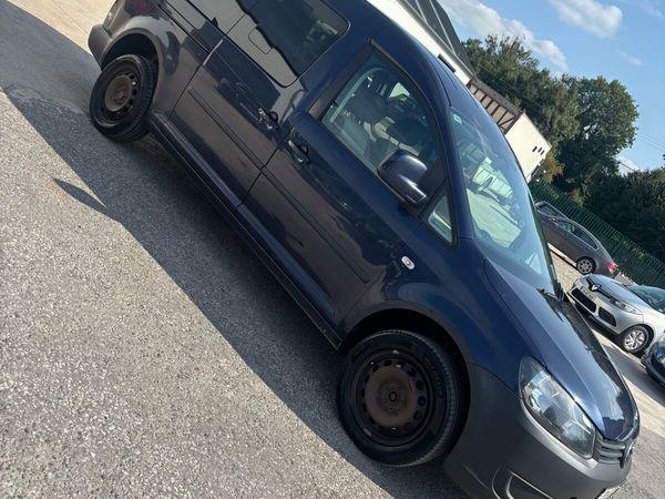 Volkswagen Caddy Maxi Life MPV, Diesel, 2013, Blue