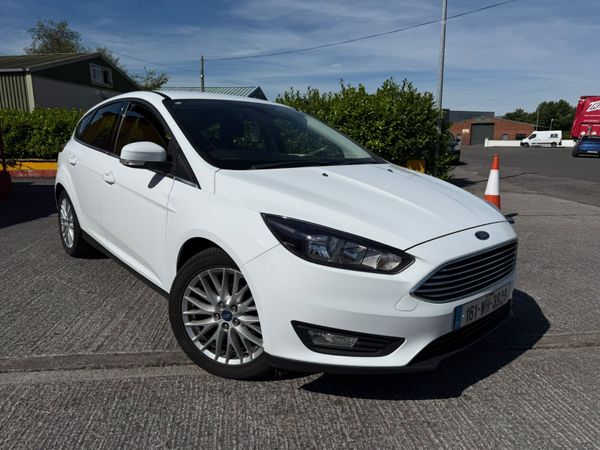 Ford Focus Hatchback, Petrol, 2016, White