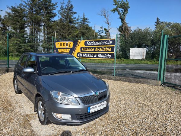Skoda Fabia Hatchback, Petrol, 2012, Grey
